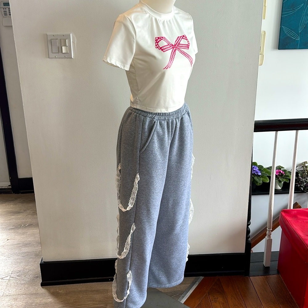 Kawaii Street Style 2 PCS Bow Top & Lace Detail Joggers